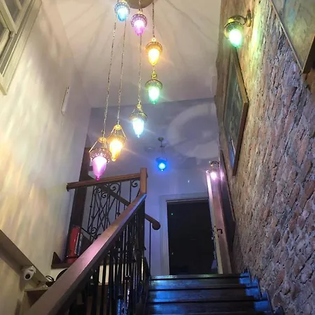 Avlulukonak Ayvalik
